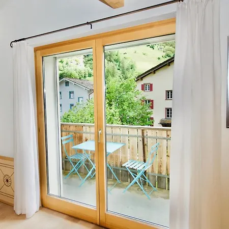 Stilvolle Dachwohnung Fuer 4 Im Thermenort Apartment *
