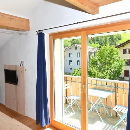 Stilvolle Dachwohnung Fuer 4 Im Thermenort Apartment *