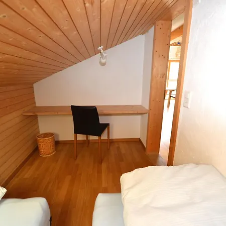Stilvolle Dachwohnung Fuer 4 Im Thermenort Apartment *
